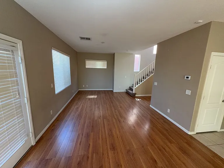 10750 Avenzano St — Photo 3