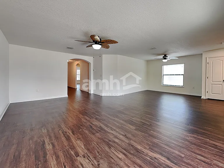 1741 Chatham Green Cir — Photo 8