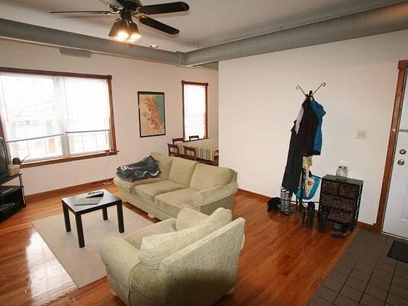 2nd image of 3635 N Ashland Ave #2