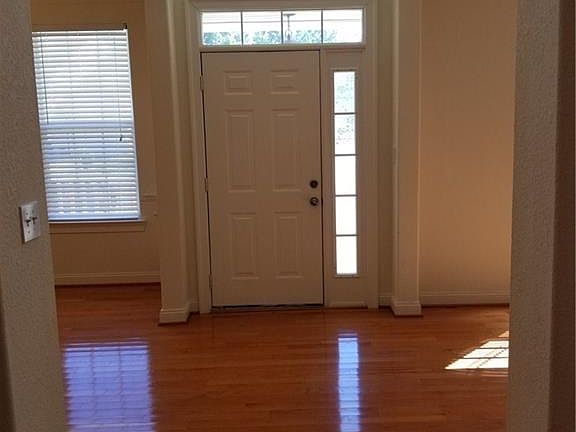 5th image of 700 Abilene Ct