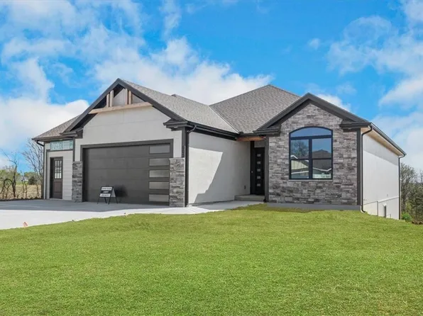 509 Whitetail Ct, Smithville, MO 64089