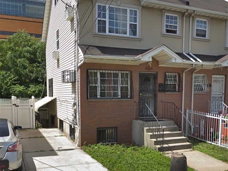 1st image of 11558 Marsden St