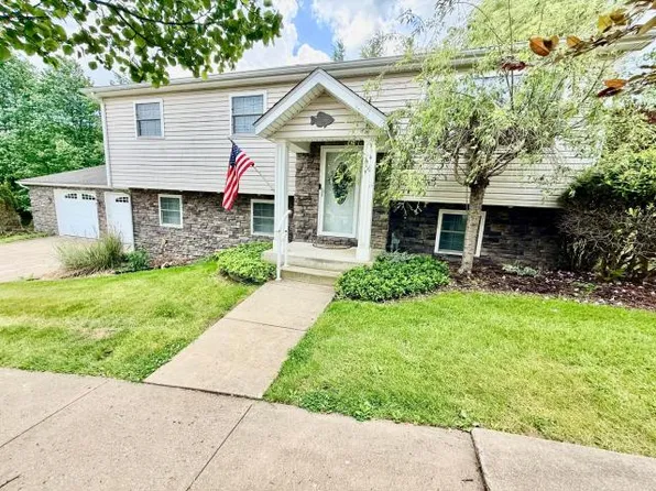 366 E Church St, Corry, PA 16407