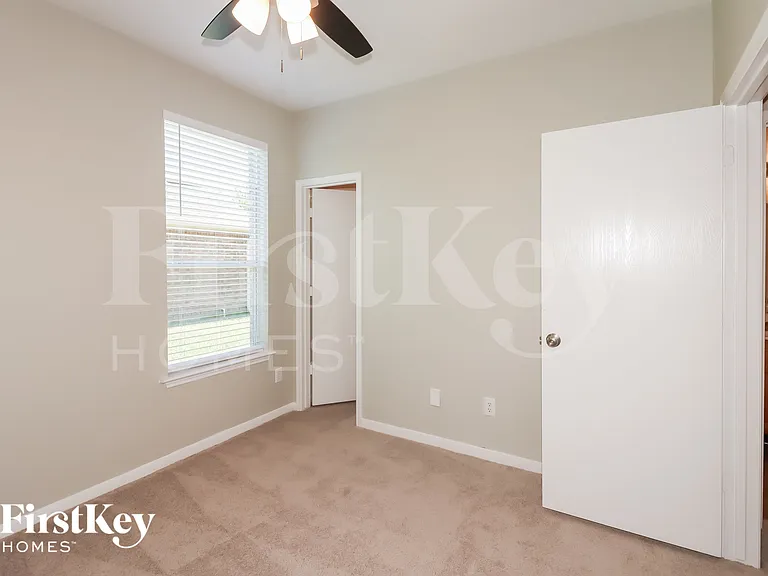 11319 Sandermeyer Dr — Photo 12