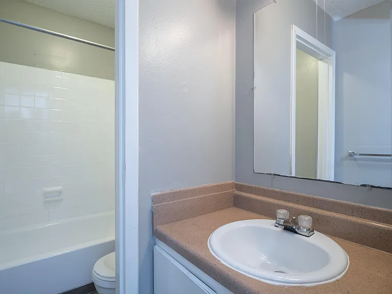 Timberline Apartments and Townhomes — Photo 19