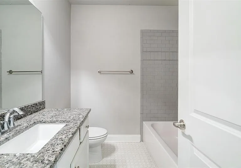 1317 Winfair Ln NE — Photo 59