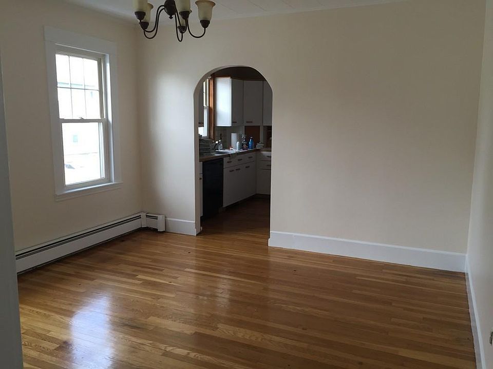 2nd image of 20 Mason St #2