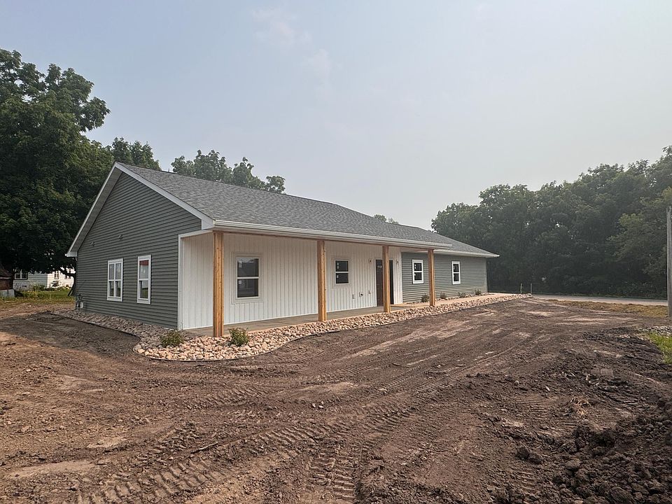 2nd image of 211 6th Ave