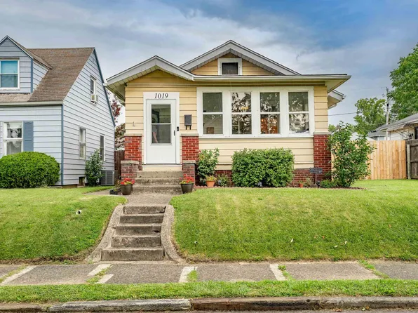 1019 Shore Dr, Fort Wayne, IN 46805