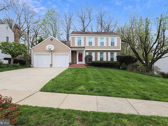3rd image of 2410 Henslowe Dr