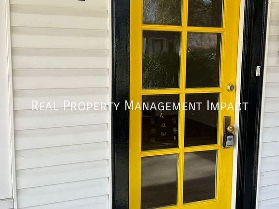 4th image of 211 E 5th St