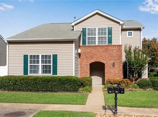 701 Bedford Ct, Woodstock, GA 30188