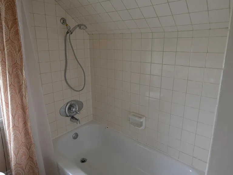 574 Terrace Ave #3 — Photo 18
