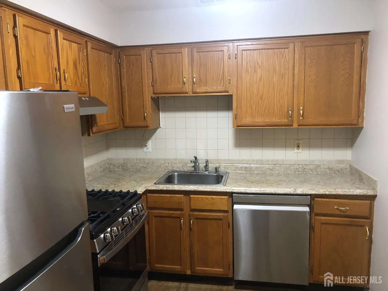 2 bed, 2.0 bath, $2,300 — Photo 2