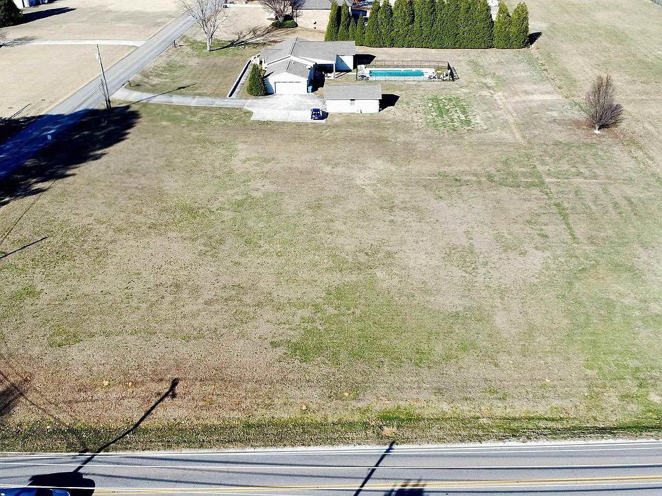 2nd image of 16668 Linton Rd