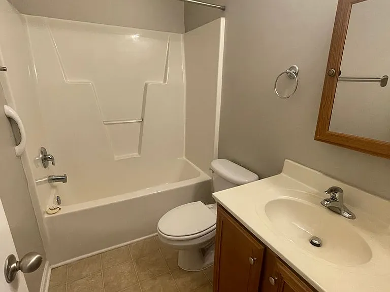 247 Makayla Ct — Photo 11