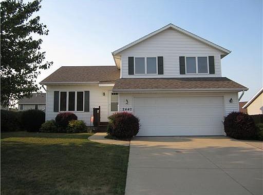 1st image of 2440 Hillview Dr
