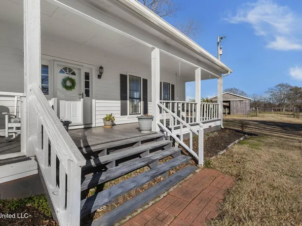 914 Ratliff Ferry Rd, Canton, MS 39046