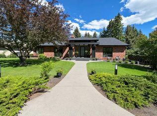 201 W Eagle Ridge Dr SW, Calgary, AB T2V2V6
