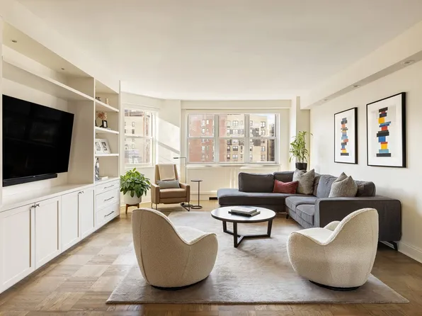 135 East 83rd Street image 1 of 15