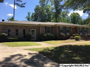 129 Nottingham Rd, Rainbow City, AL 35906