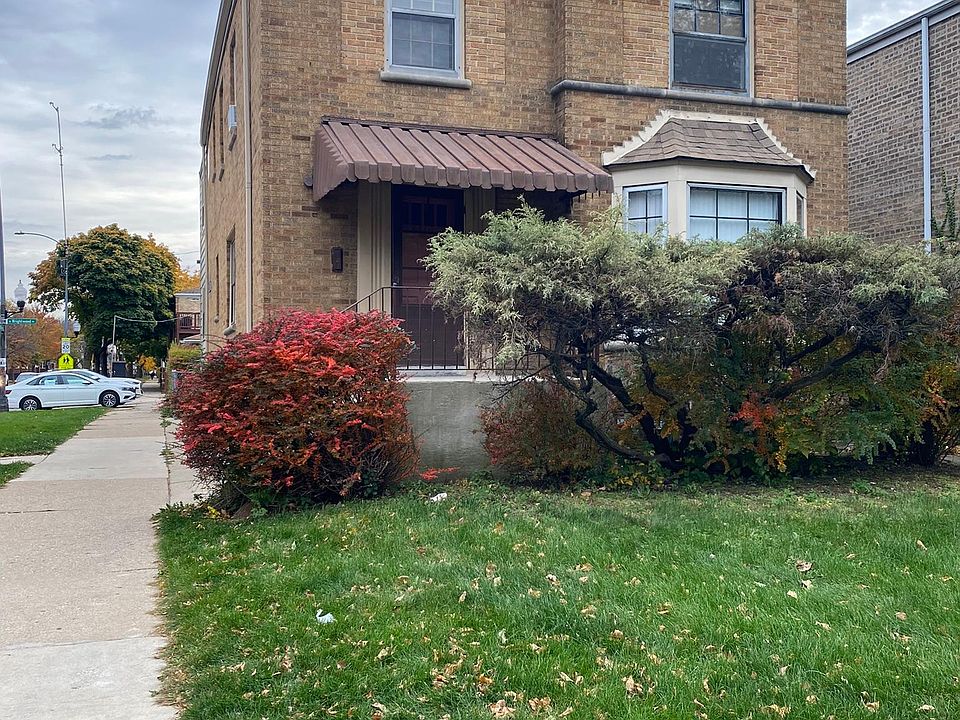 1st image of 4401 W Wrightwood Ave