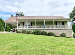 614 S Poplar St, Monterey, TN 38574