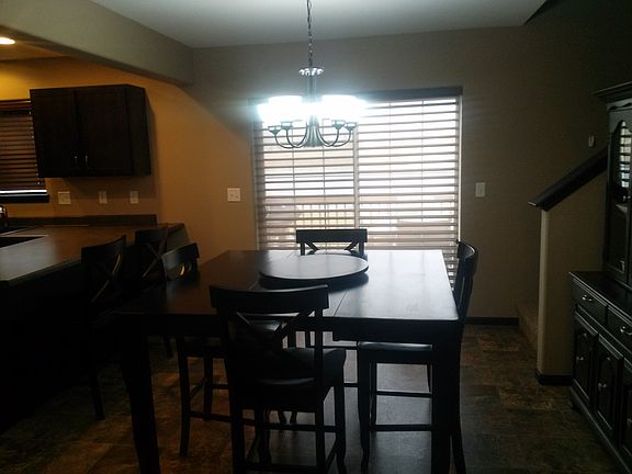 Dining room.