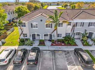Venetia Groves, Homestead, FL 33035