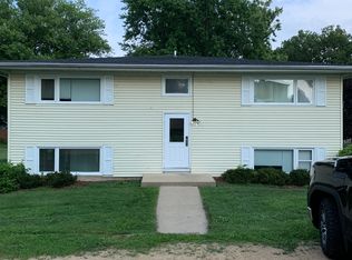 207 N 7th St APT 1, Oregon, IL 61061