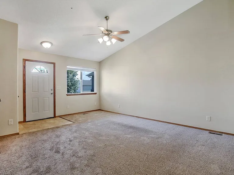 Lakeside Townhomes — Photo 12