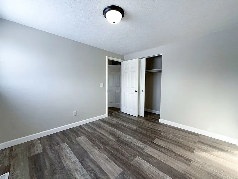 1876 Zettler Rd — Photo 12