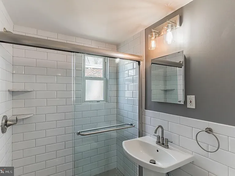 268 Childs Ave — Photo 15