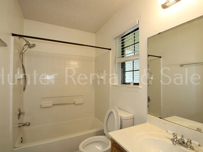 1802 Mattie Dr — Photo 18