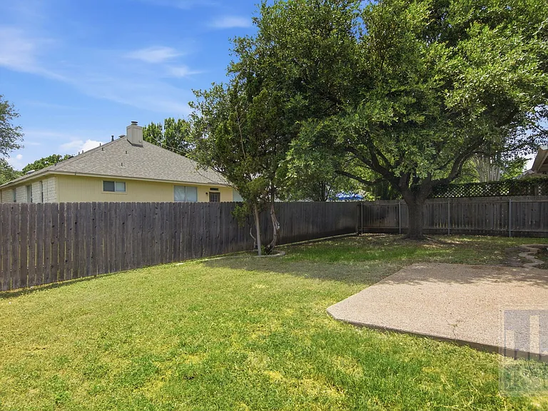 8507 Jilbur Dr — Photo 29