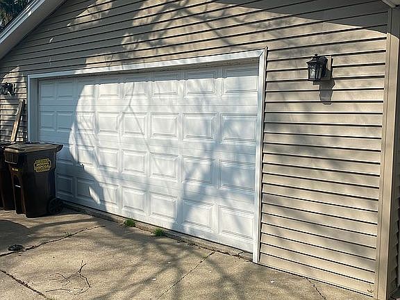 3rd image of 601 Glenwood Dr