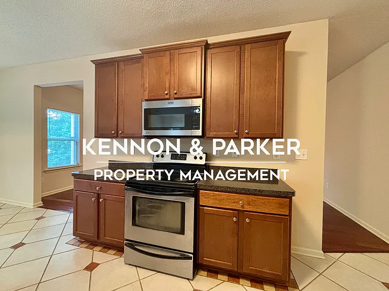 108 Blue Spruce Dr — Photo 8