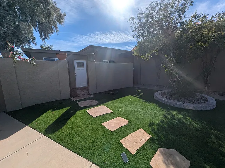 1251 E Bluebell Ln — Photo 1