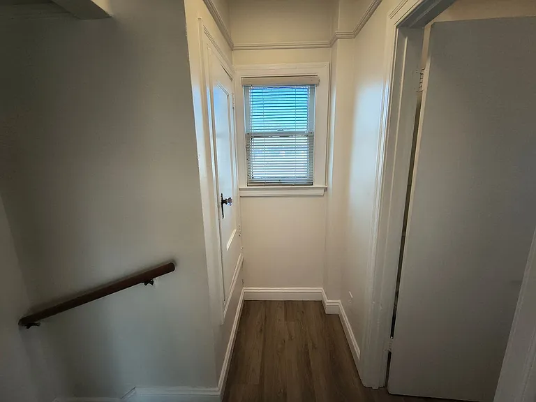 704 Simon St #&-22186 — Photo 16