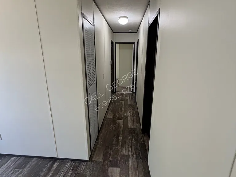 719 Pine Ave — Photo 5