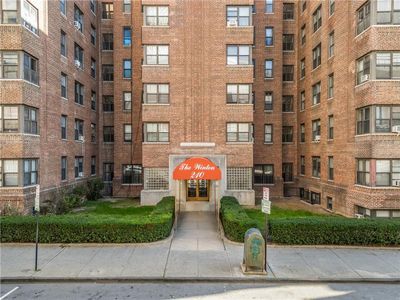 210 Martine Avenue #4K, White Plains, NY, 10601