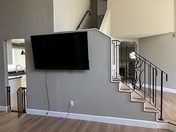 5th image of 9505 Essex Ct