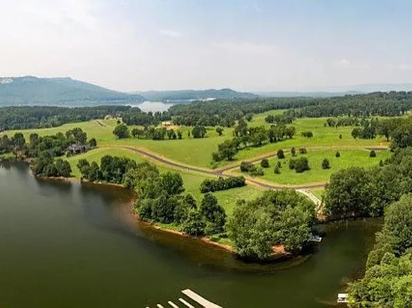 Captains Way, Jasper, TN 37347