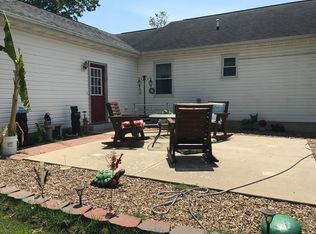 801 E Green St, Steeleville, IL