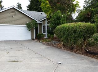 2161 Zinfandel Dr, Santa Rosa, CA 95403
