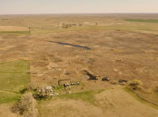 21611 E Slant Rd, Maxwell, NE 69151