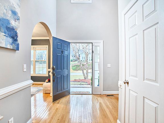 5th image of 3821 La Costa Way