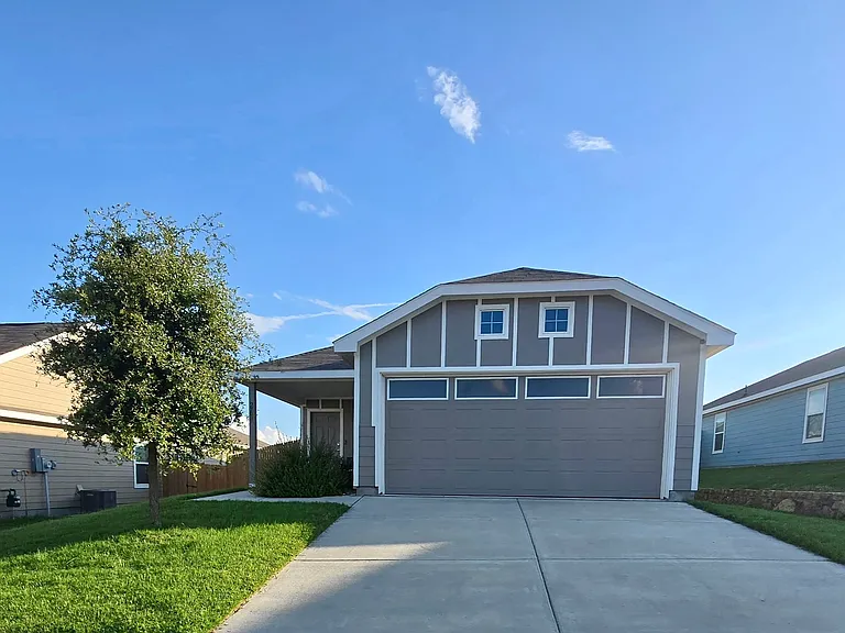 2729 Rosewater Ln — Photo 1
