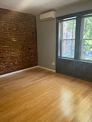 Rented by Alexander Bilu, LREB