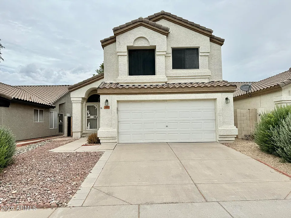 3040 E Wahalla Ln